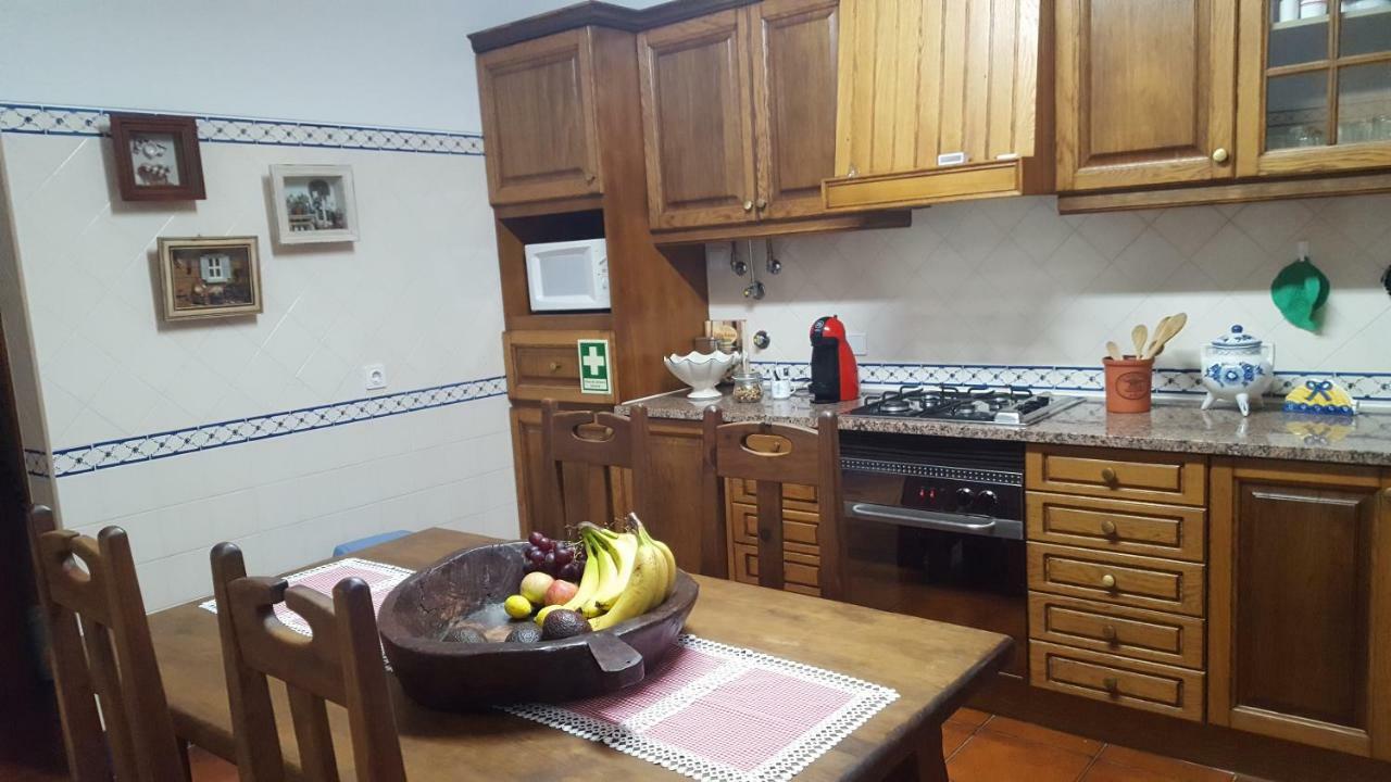 ヴィラ・ノヴァ・デ・ミルフォンテス Casa Da Oliveiraヴィラ エクステリア 写真