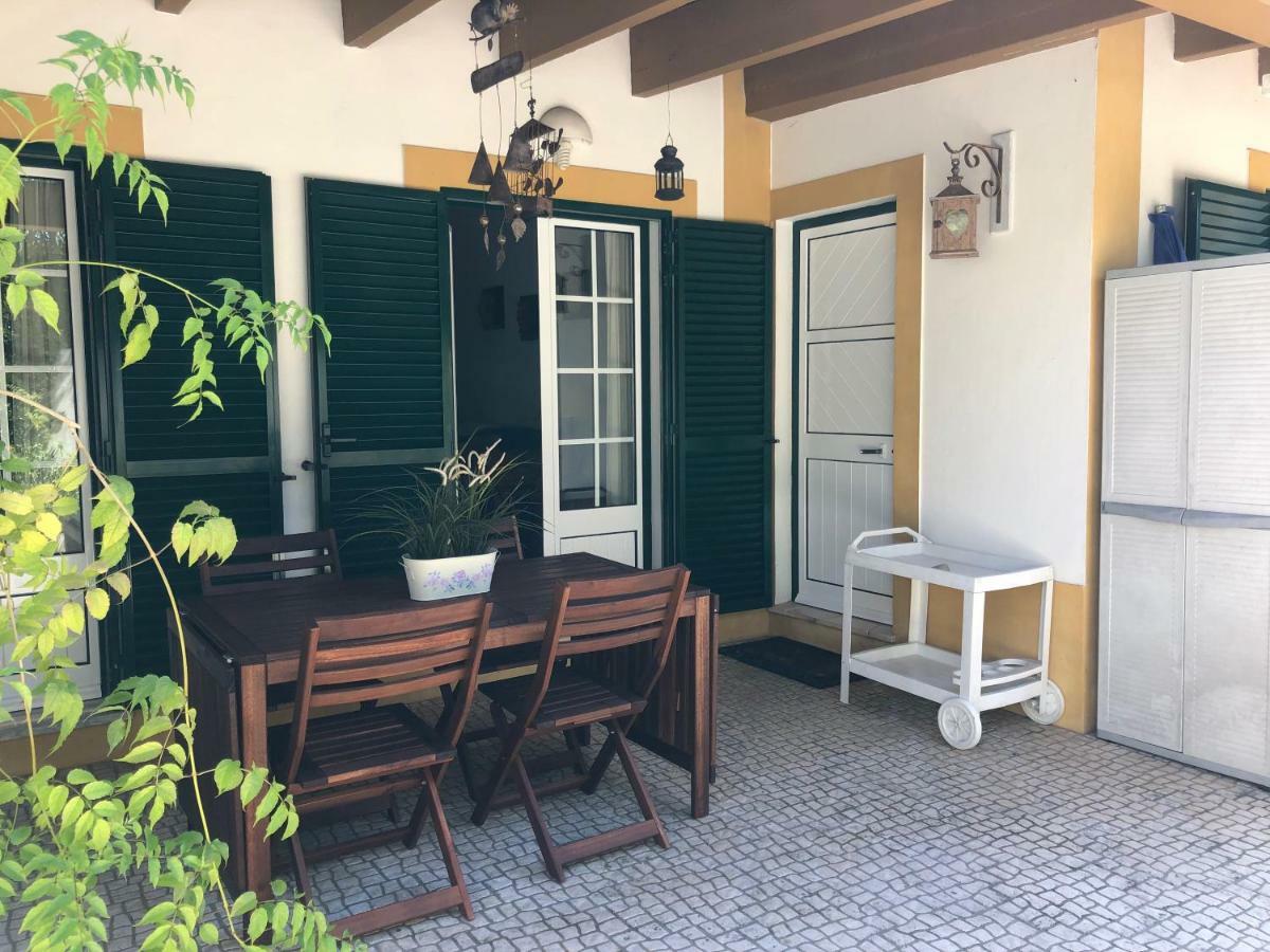 ヴィラ・ノヴァ・デ・ミルフォンテス Casa Da Oliveiraヴィラ エクステリア 写真